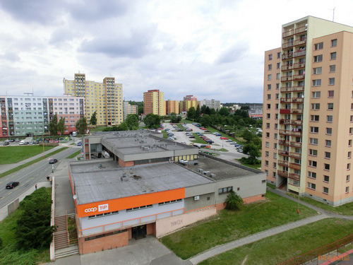 Casio EXILIM ZR100: kapesní formule