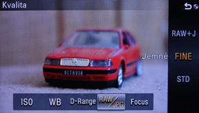 Sony NEX-7: správná (r)evoluce