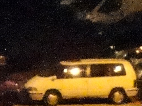 Sony Cyber-shot W570: jde to i s 16 megapixely