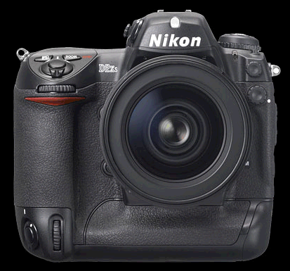 Inovovaný Nikon D2Xs u Nikonů
