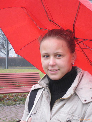 Canon IXUS 200 IS: poprvé dotykově