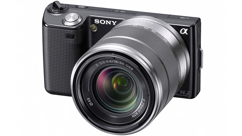 Sony v rozhovoru: A-Mount a SLT byl průšvih, zvažovalo se M4/3