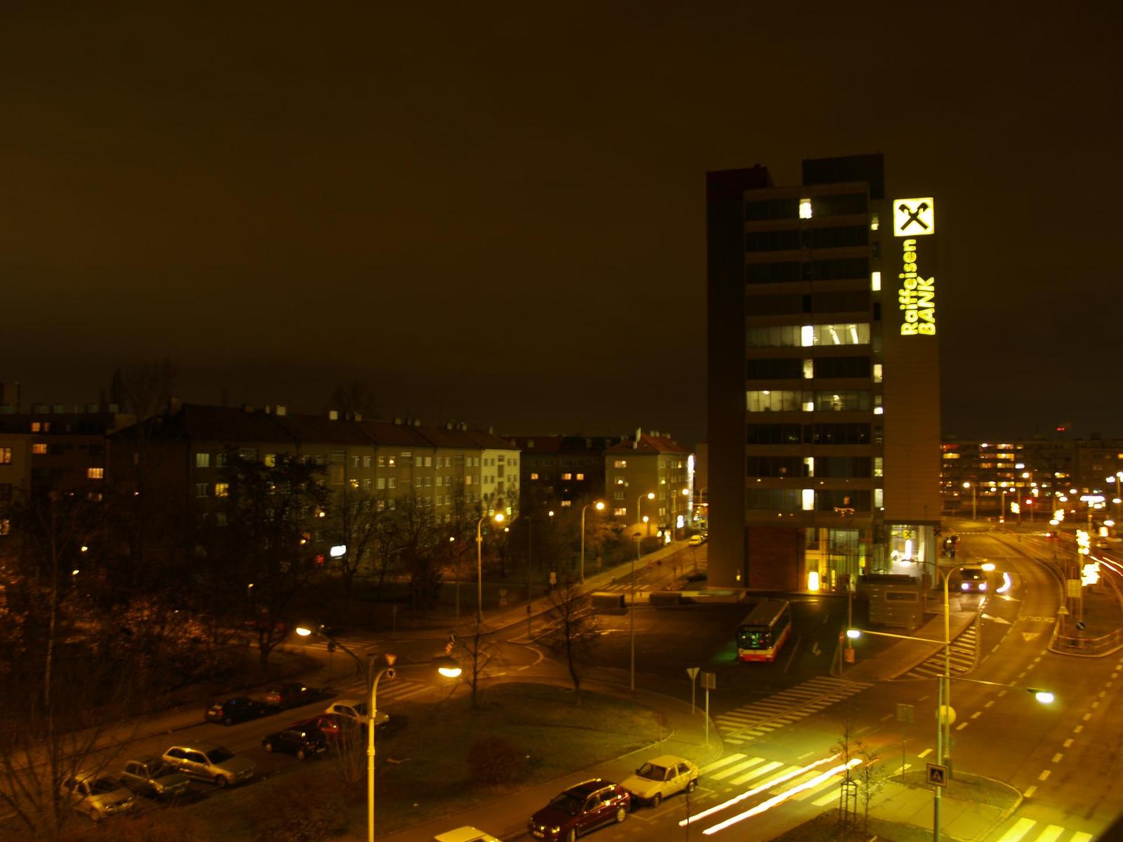 Zrcadlovka za babku aneb E-500 v testu