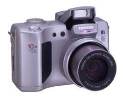 Dvě Toshiby s 10x optickým zoomem