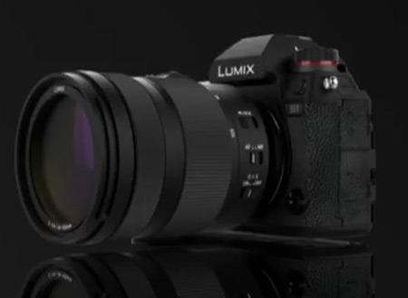 Panasonic ukázal full frame S1 a S1R se 4K60p i Dual IS