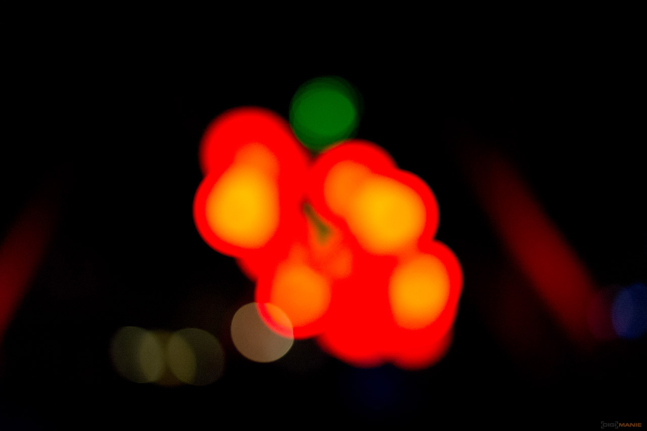 GLOW 2013: umělecká světelná show