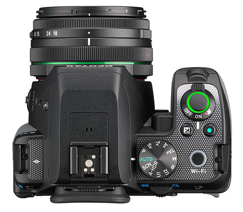 Ricoh uvedl malou vodě odolnou zrcadlovku Pentax K-S2