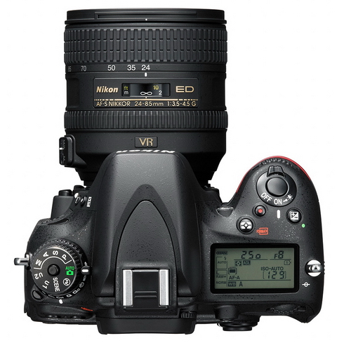 Full frame zrcadlovka Nikon D610 s 24MPx senzorem