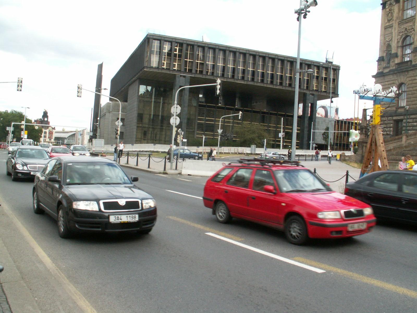 DiMAGE Z3: "stabilizovaný" čtyřmegapixel