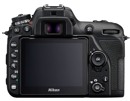 Nikon D7500 přináší 20MPx čip z D500 a 4K video