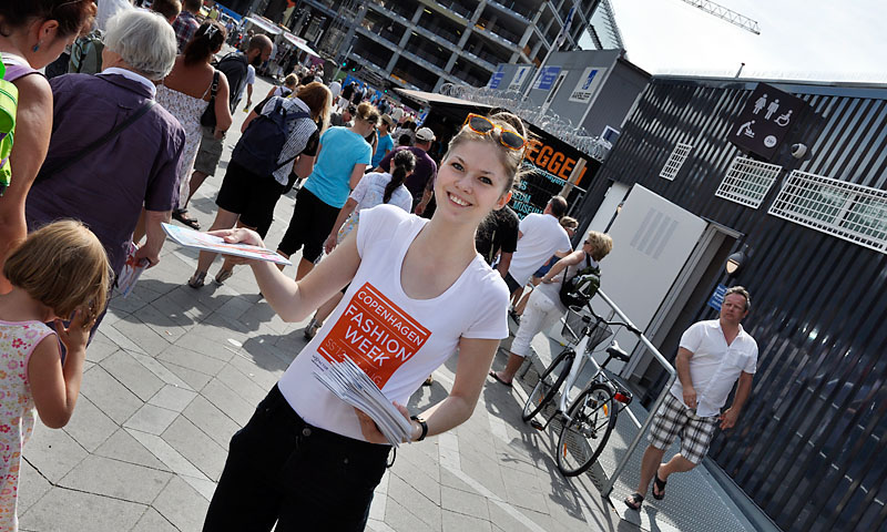 Ejhle člověk 11: Profesionální model nebo přítelkyni?