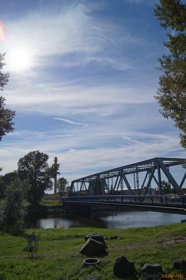 Sony Alpha SLT-A35: úspěšně proti zrcadlovkám