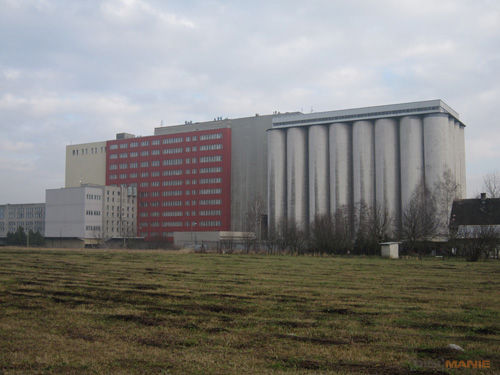 Canon IXUS 200 IS: poprvé dotykově