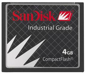 Karty CF s kapacitou 4 a 8 GB