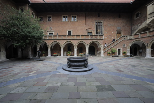 Objektiv Samyang 14mm F2,8 pro full frame zrcadlovky