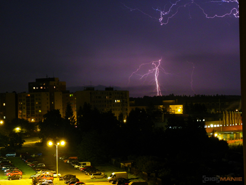 Pentax X70: neobyčejně univerzální kliďas