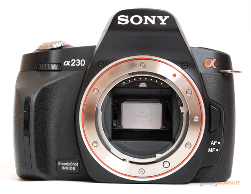 Sony Alpha A230: nejlevnější z nového trojlístku