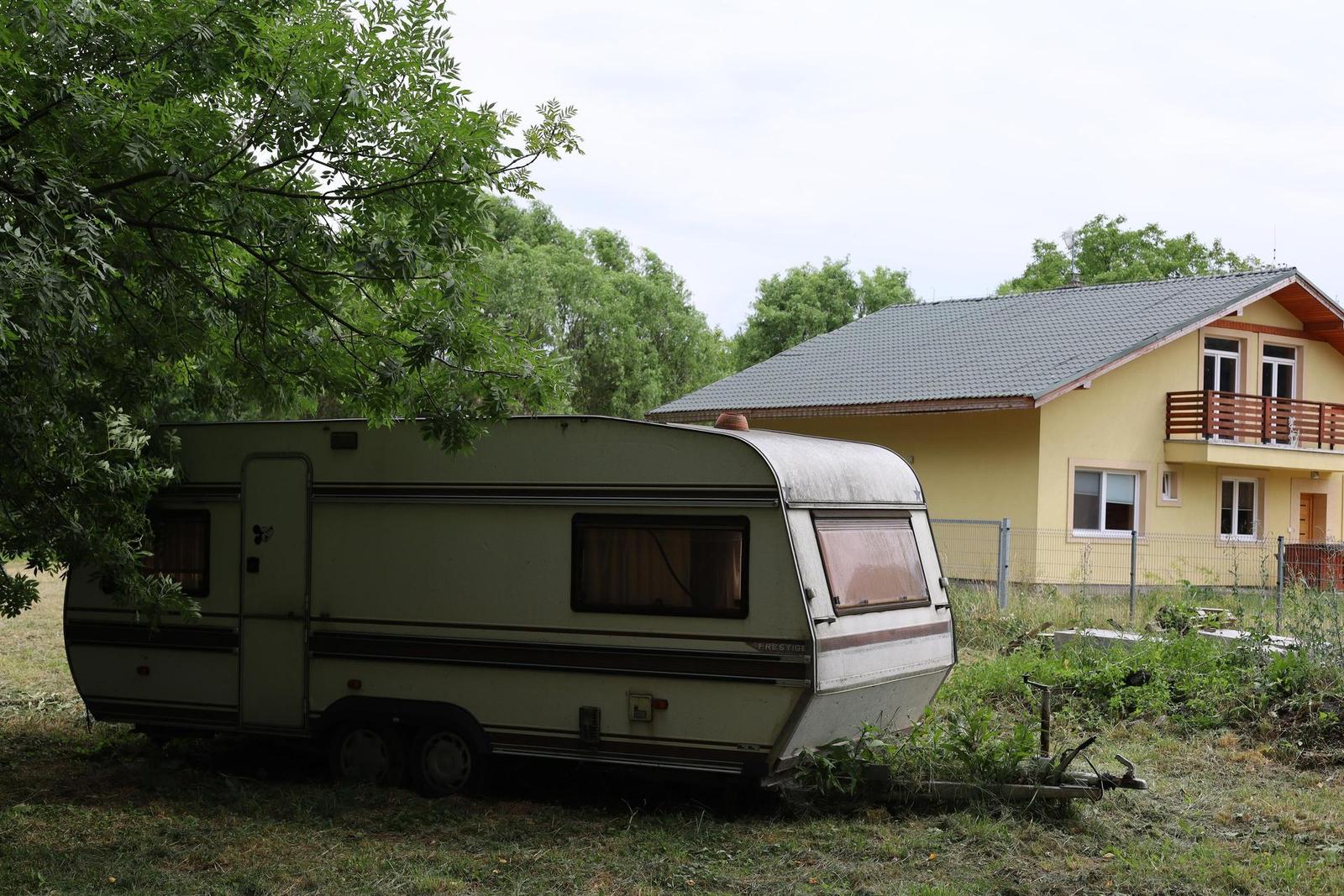 Canon EF 50mm f/1.4 USM