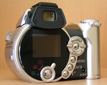 Dimage Z2: rychlejší než jednička