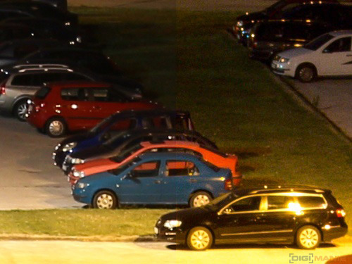 Canon EOS 700D: dotykový hybrid