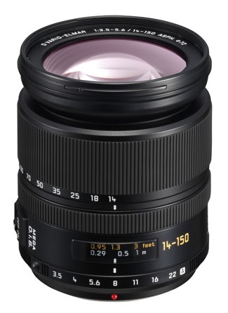 Panasonic představuje novou zrcadlovku i objektivy