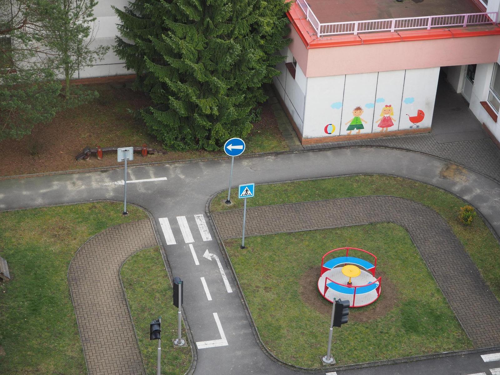 Olympus M.Zuiko Digital ED 14-42mm 1:3.5-5.6 EZ Pancake