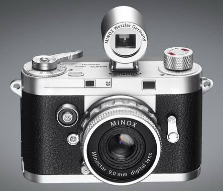 Malinký retro kompakt Minox DCC 5.1