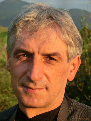 Casio EXILIM ZR100: kapesní formule