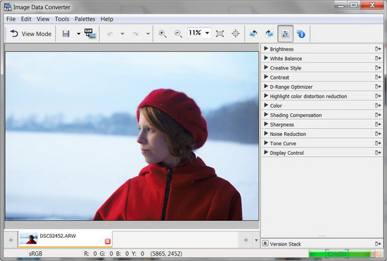 Sony SLT-A77: megapixelový přeborník