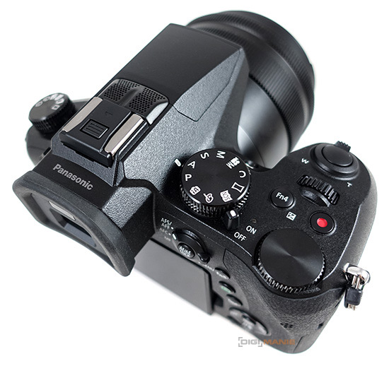 Panasonic Lumix FZ2000: ultrazoom nebo profi kamera?