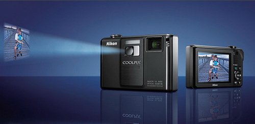 Nikon získal dvě ocenění Red Dot Award 2010