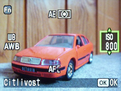 Pentax X70: neobyčejně univerzální kliďas