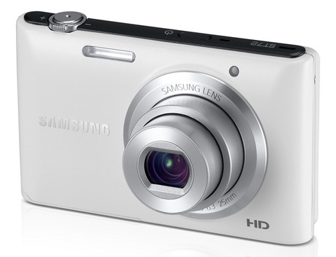 Levné kompakty Samsung ES95 a ST72