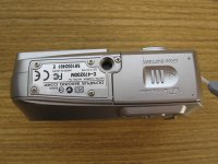 Olympus Camedia C-470 Zoom: Americký D-590