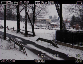 Sony SLT-A77: megapixelový přeborník