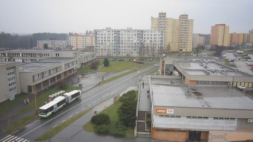 Canon IXUS 200 IS: poprvé dotykově