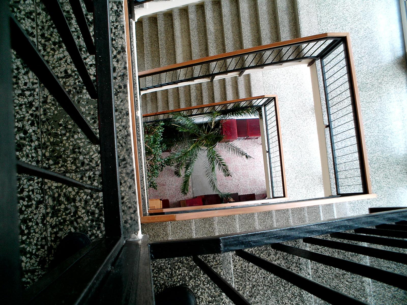 BenQ DC E40: Švihák s dotykovým displejem