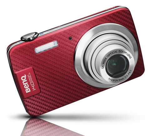 BenQ AE100 a AE200 se světelností F2,4!