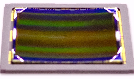 Zakřivené senzory Sony pro jednodušší návrh objektivů