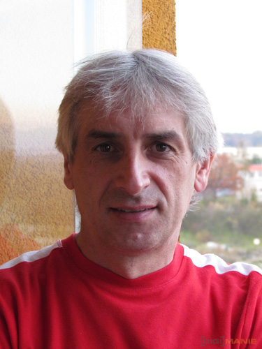 Canon PowerShot SX30 IS: sebevědomý rekordman