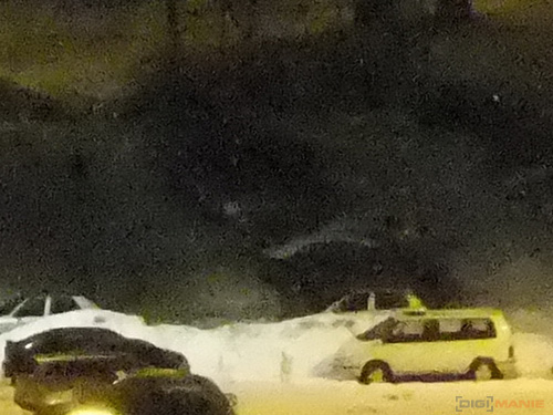 Fujifilm FinePix F300EXR: klame tělem