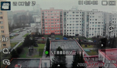 Samsung ST550: jedno LCD nestačí