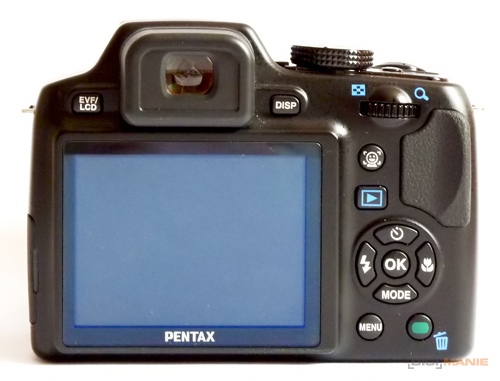 Pentax X70: neobyčejně univerzální kliďas