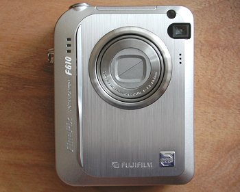 Kompakt se šesti miliony "ve stoje"