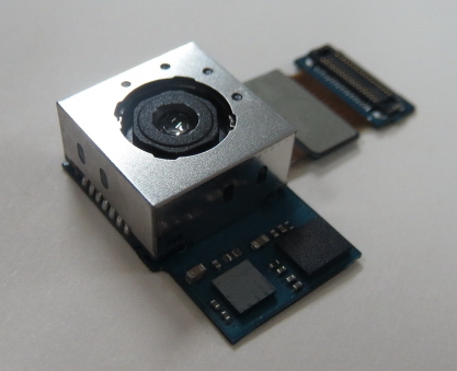 Samsung představil 13MPx fotomodul s optickou stabilizací