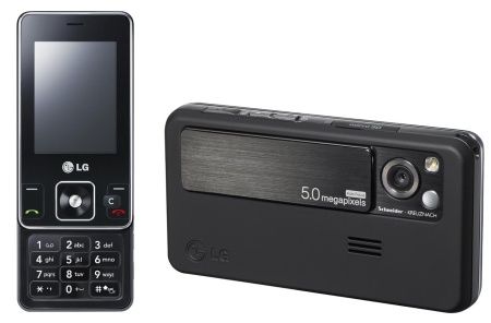 Vyplatí se koupit kompakt nebo fotomobil?