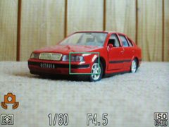 Canon IXUS 220 HS: multifunkční Karkulka