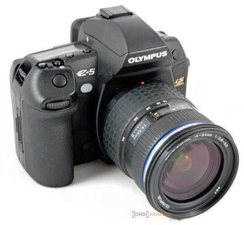 Olympus E-5: profík do nepohody