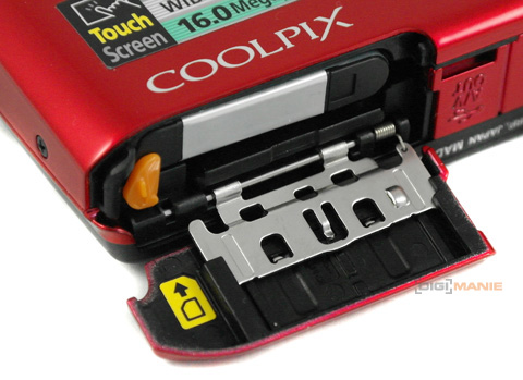 Nikon Coolpix S4300: dotyk 6× zoomu