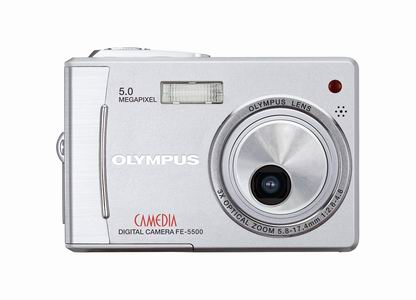 Olympus FE-5500 – S otočným krytem